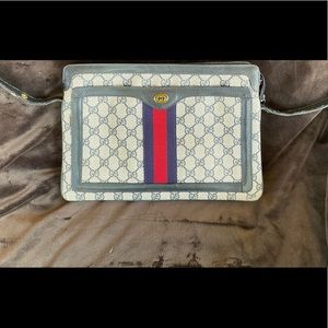 Gucci signature shoulder bag navy and white